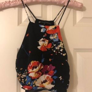 House of Harlow Black Crop.